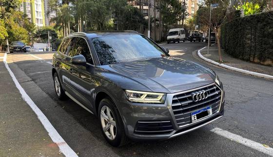 AUDI Q5 2.0 TFSI GASOLINA AMBIENTE S TRONIC AUDI Q5 2.0 TFSI GASOLINA AMBIENTE S TRONIC
